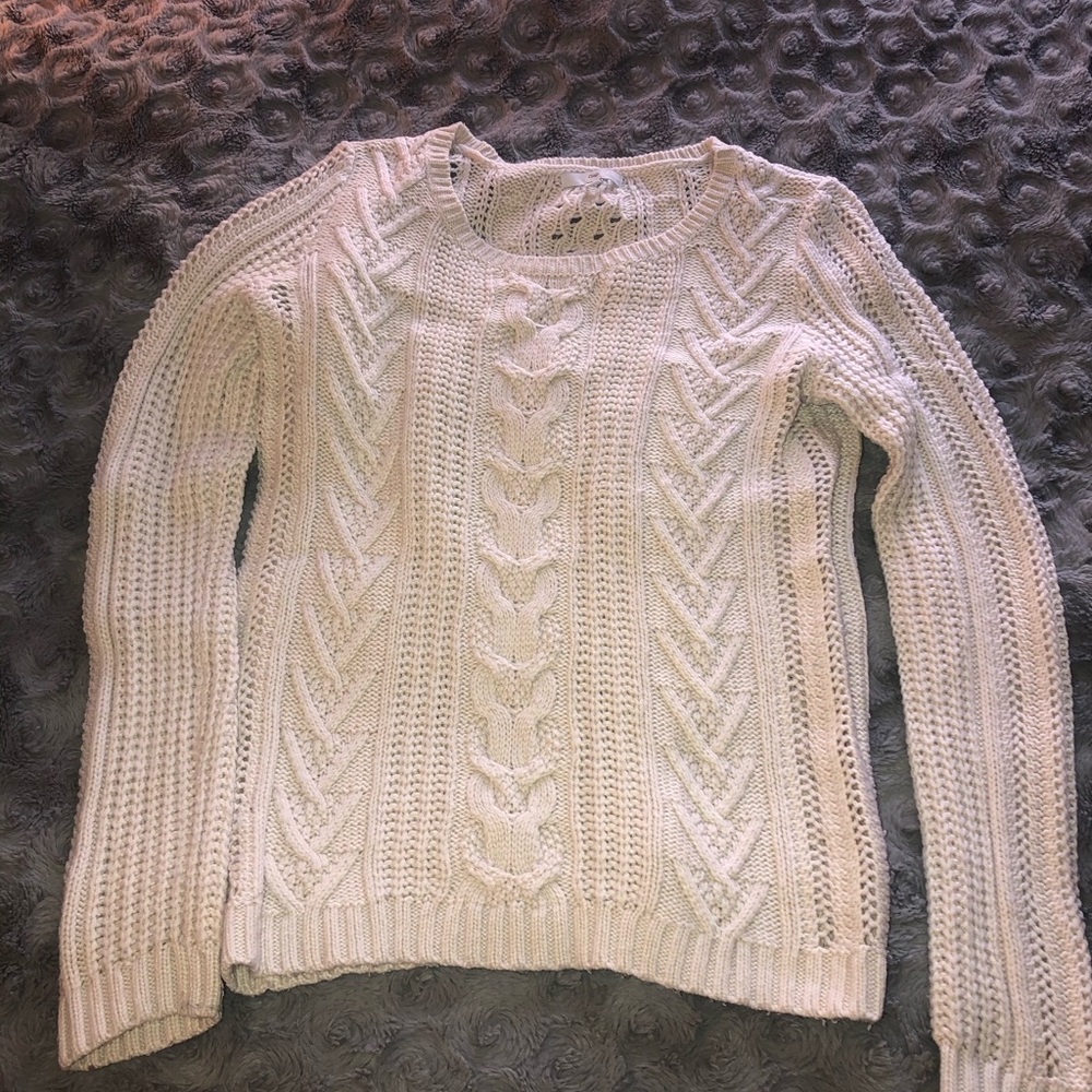 Gently used fitted sweater